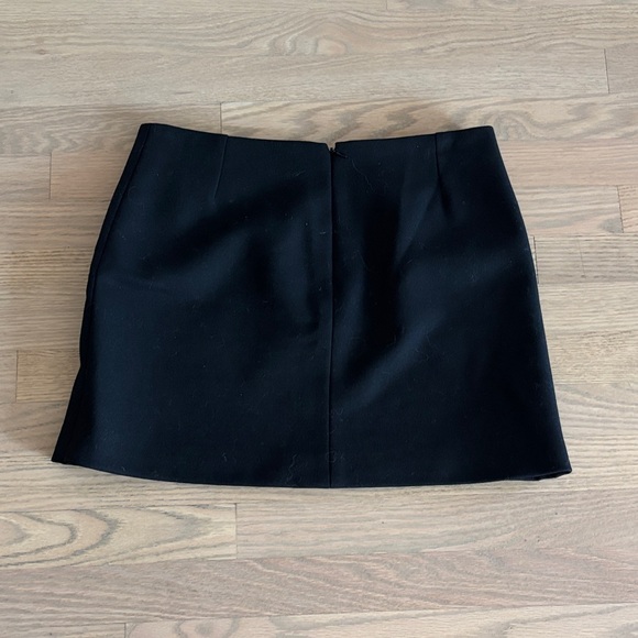 Dolce & Gabbana Virgin Wool Black Mini Skirt with Zipper Cheetah Details 42 Sma - Picture 5 of 7